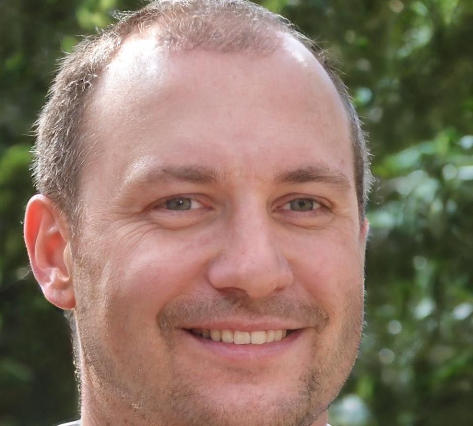 Ritratto di Edmondo Pellegrini, imprenditore nel settore logistico