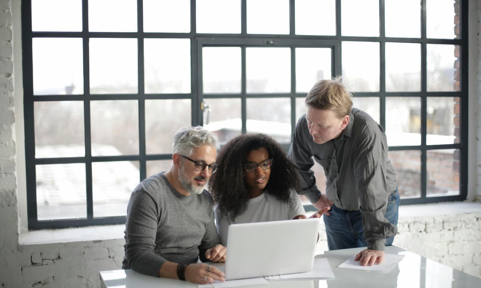 Documentazione assicurativa e analisi comparative utilizzate nelle consulenze oriontaros